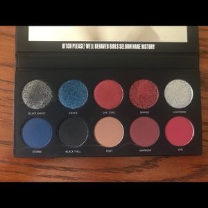 UOMA Savage Black Magic palette